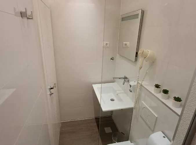 住宿加早餐酒店 Skynight 4*