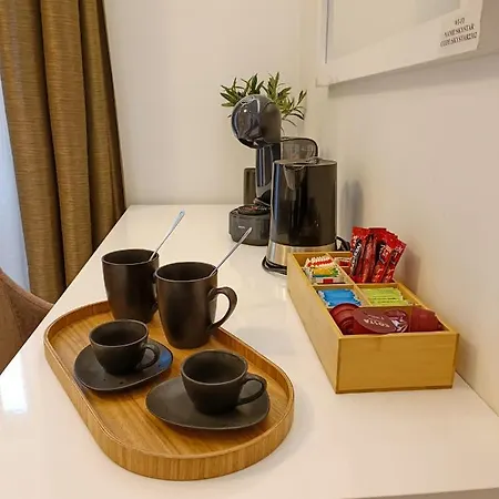 Skynight Bed and breakfast 4*