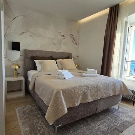 Skynight לינה וארוחת בוקר